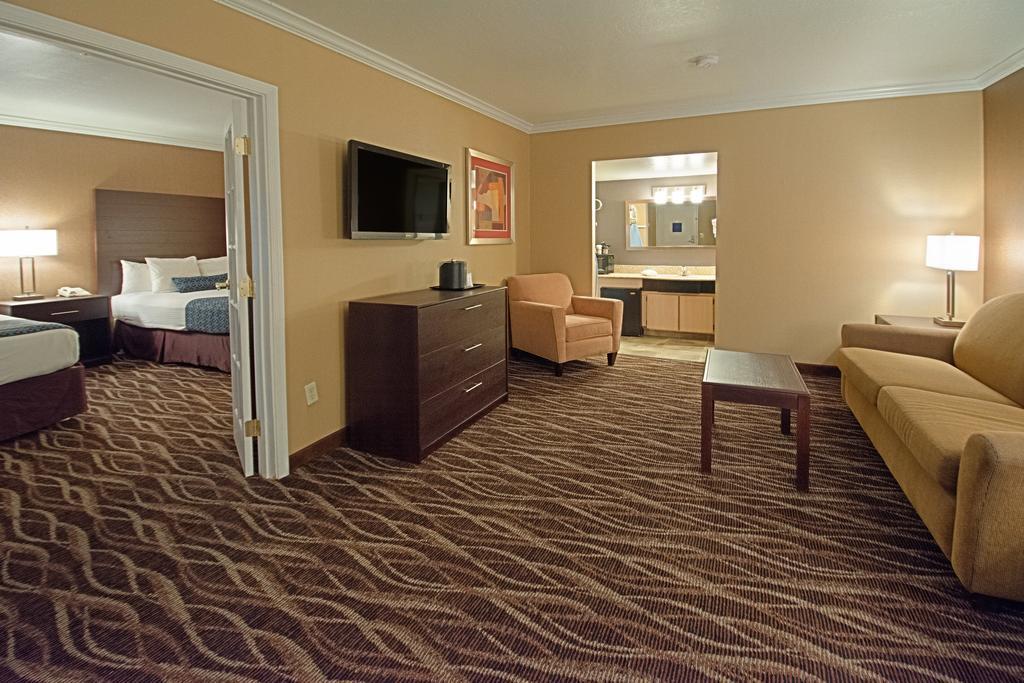 Hotel Tempe/Phoenix Airport Innsuites Hotel & Suites 外观 照片